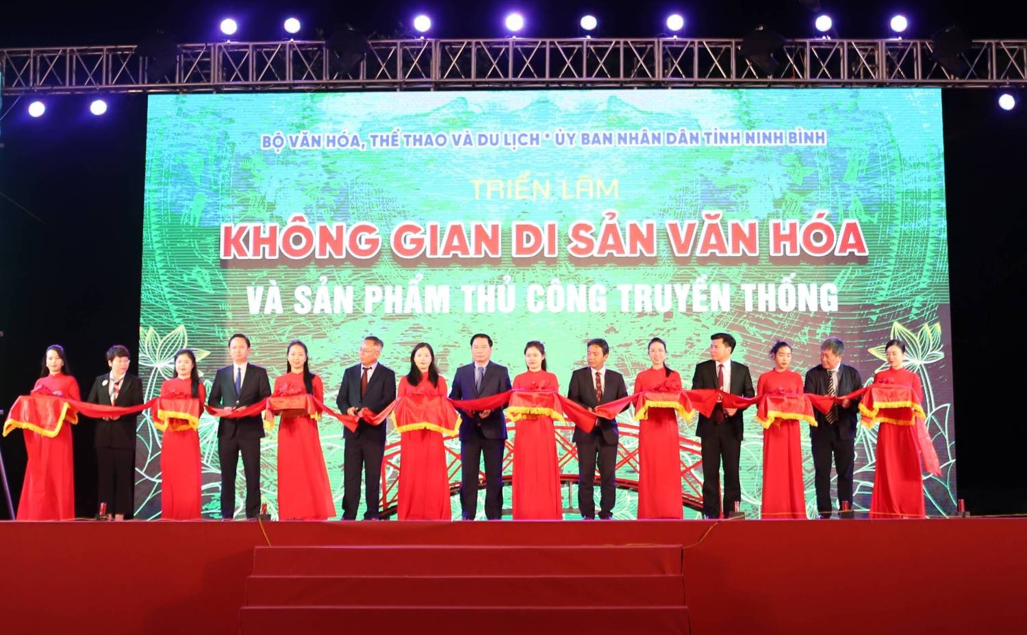 Bắc Giang quảng bá du lịch tại Triển lãm “Không gian Di sản văn hóa và sản phẩm thủ công truyền thống”.