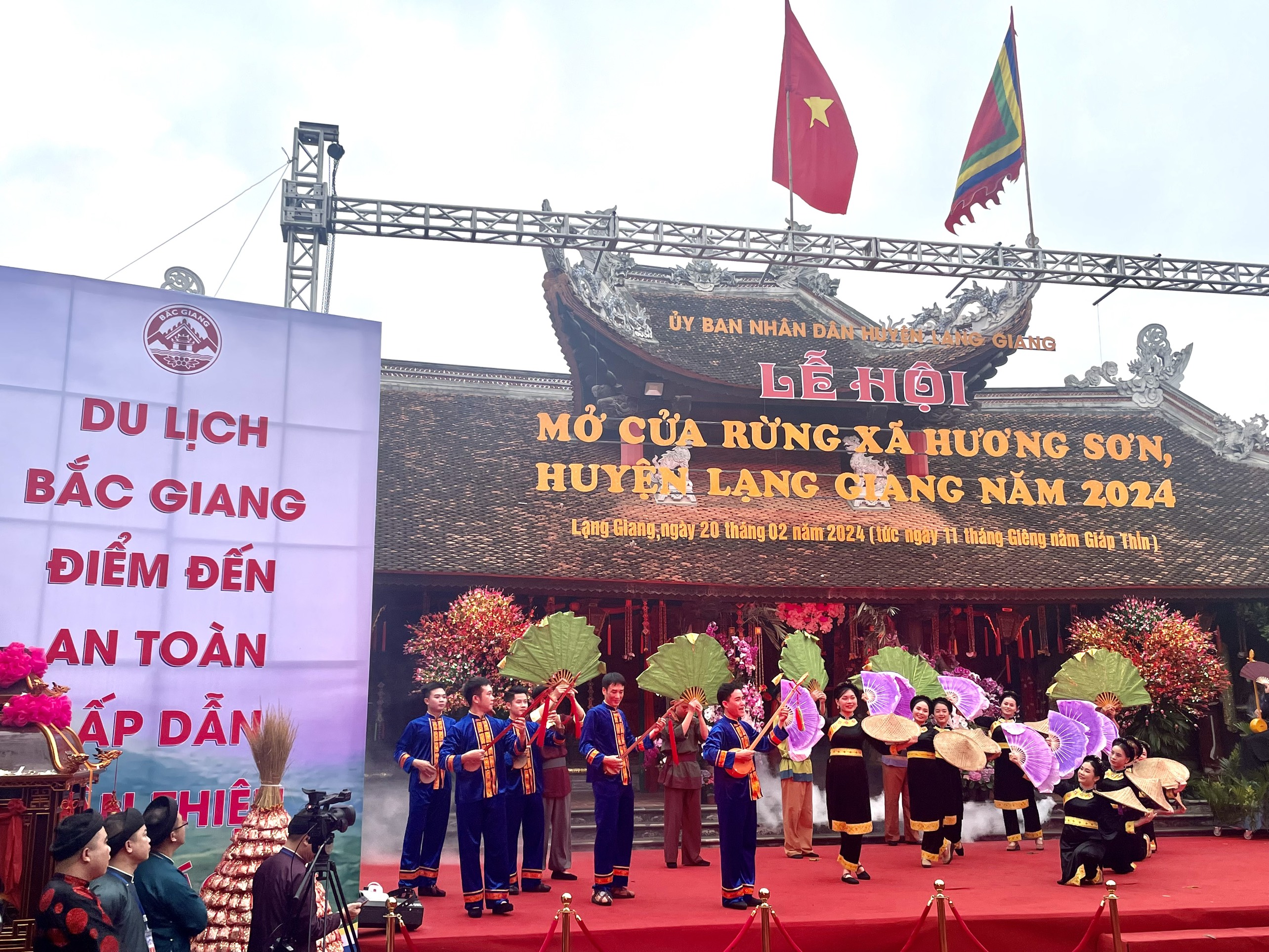 Khai mạc Lễ hội mở cửa rừng xã Hương Sơn huyện Lạng Giang năm 2024